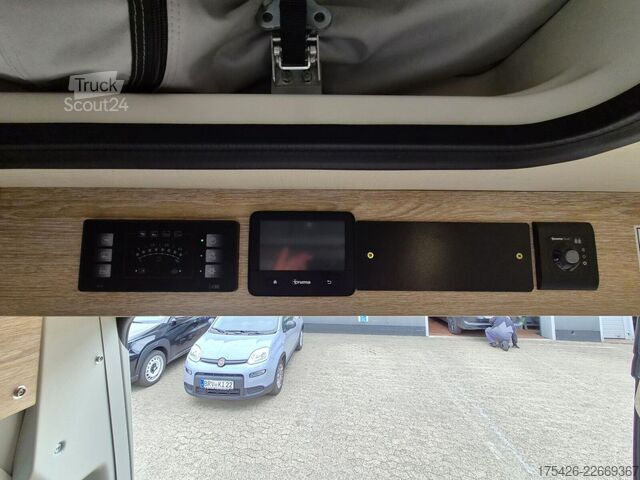 Husbil PÖSSL Summit 600 Fiat 160 PS Lift für Rollstuhl