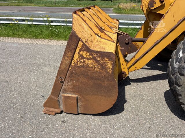 навантажувач Caterpillar 928F