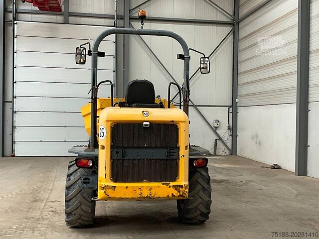 Véhicule à benne Neuson DW 60