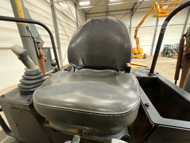 Véhicule à benne Neuson DW 60