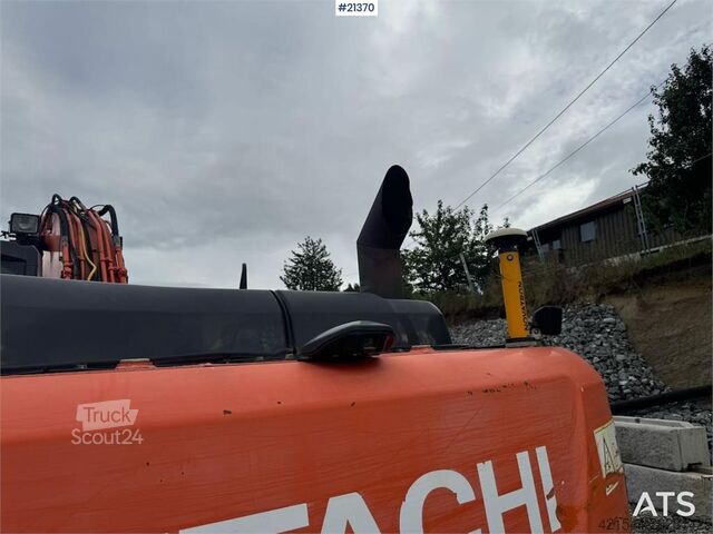 Grävmaskin med larvband Hitachi ZX210LC-5B Tracked excavator w/ tilt, bucket and G