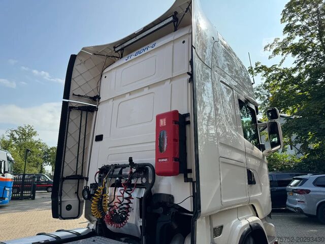 Štandard-SZM Scania R520 V8 6X2 Topline Retarder 2x tank NL Truck