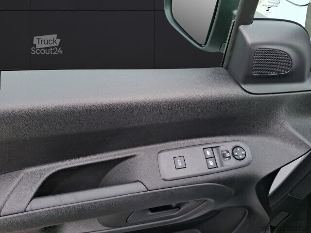 Панелен ван Peugeot Partner M 130 +Holzverkleidung+Winter-Paket+