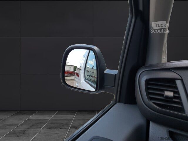 Aangepaste bestelwagen Opel Vivaro Kombi 2.0 D L 6-Sitzer Klima AHK