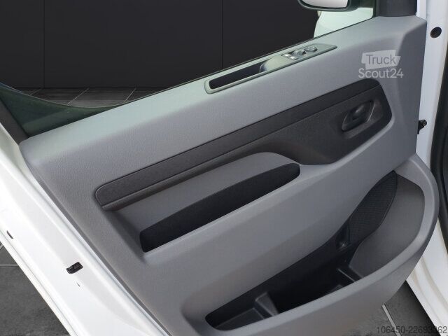 Aangepaste bestelwagen Opel Vivaro Kombi 2.0 D L 6-Sitzer Klima AHK