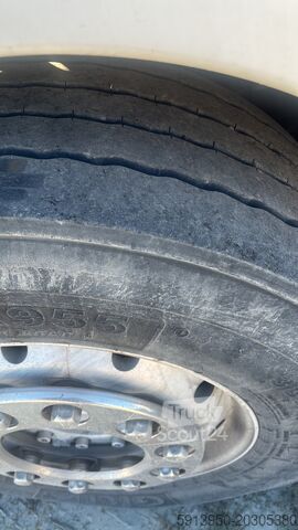 Standartinis vilkikas SCANIA R 500