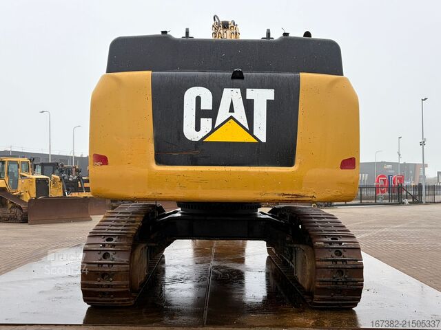 Crawler excavator Caterpillar 352F