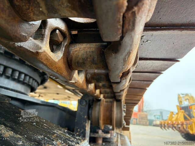 Crawler excavator Caterpillar 352F