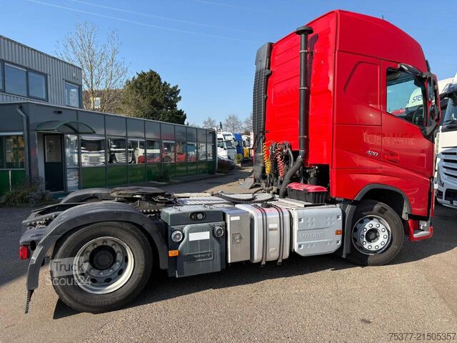 Standard-SZM Volvo FH 420 Globetrotter,Gardner Denver Bulkcompress...