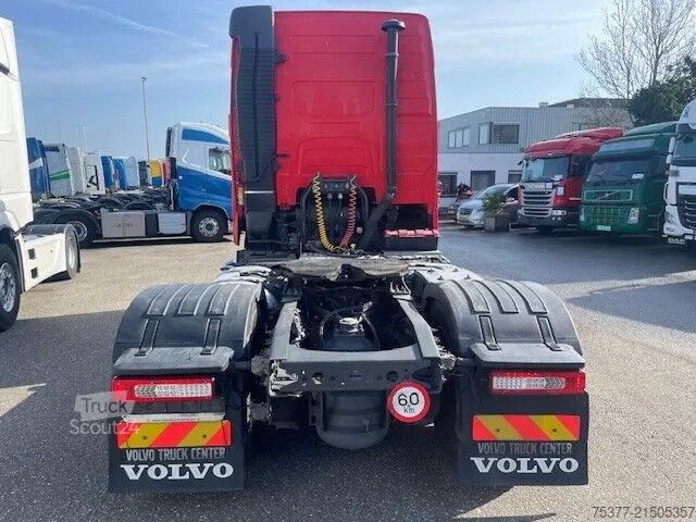 Standard-SZM Volvo FH 420 Globetrotter,Gardner Denver Bulkcompress...