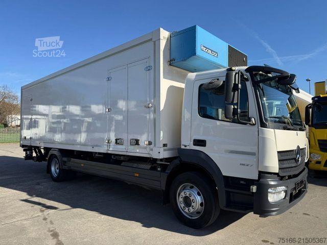 Camion frigorifique MERCEDES-BENZ ATEGO 1527 L Kühlkoffer 8 m LBW 1,5 T*NL 7 T