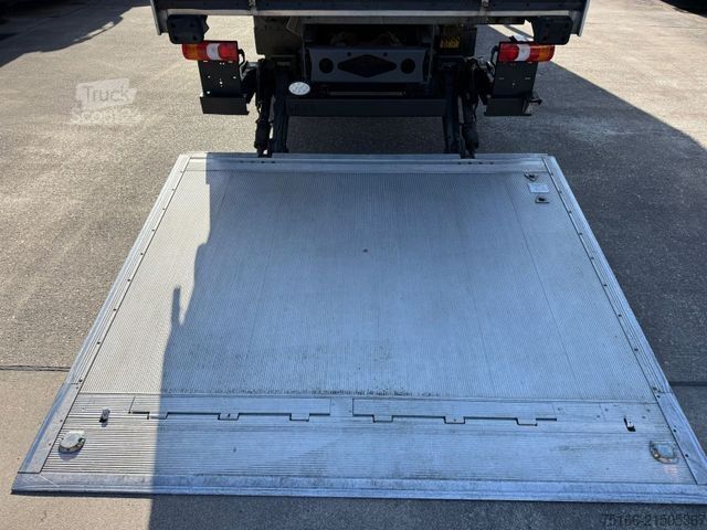 Camion frigorifique MERCEDES-BENZ ATEGO 1527 L Kühlkoffer 8 m LBW 1,5 T*NL 7 T