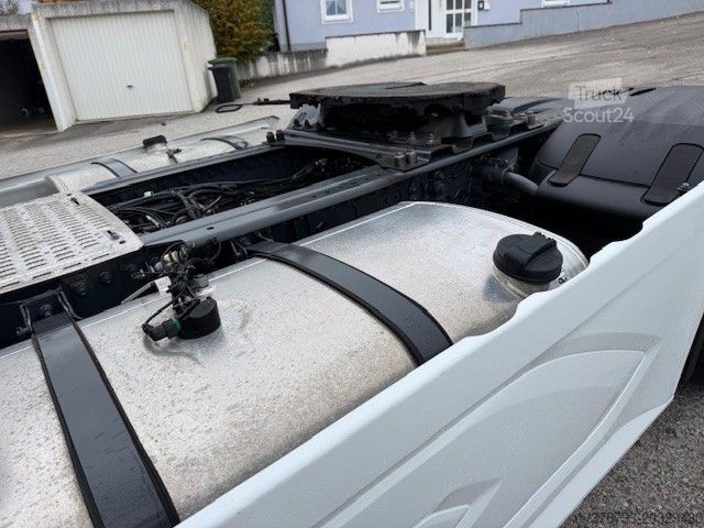 Standard dragbil DAF XG+ 530 FT Intarder Alu AEBS LDWS