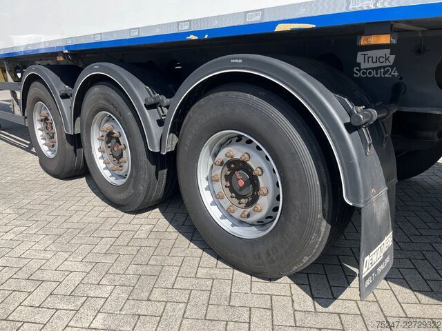 Remorcă cu bandă rulantă Dewagtere N/A Agri 60m3 Liftas