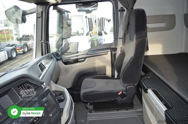 Standardowy ciągnik siodłowy MAN TGX 18.470 GX