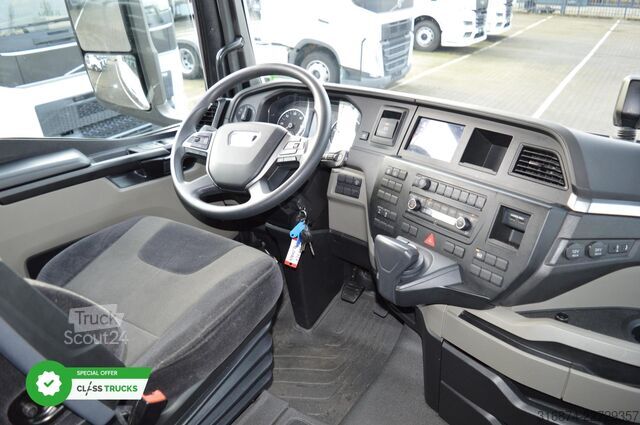 Standardowy ciągnik siodłowy MAN TGX 18.470 GX
