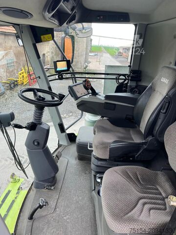 Moissonneuse-batteuse CLAAS Lexion 750TT
