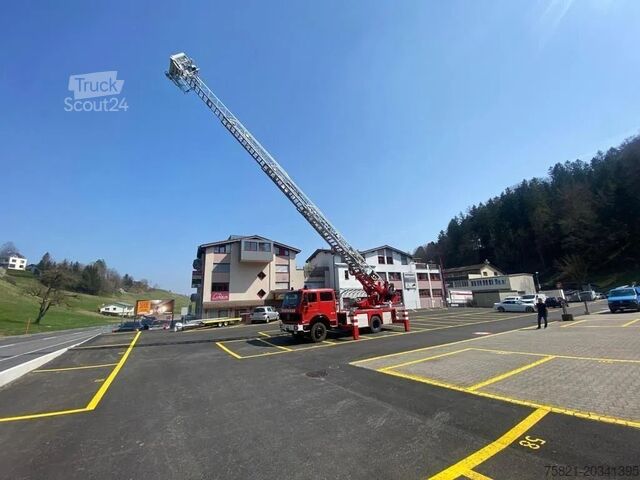 Lyftplattform Mercedes-Benz 1428 F (ONLY 35000 KM ORIGINAL)