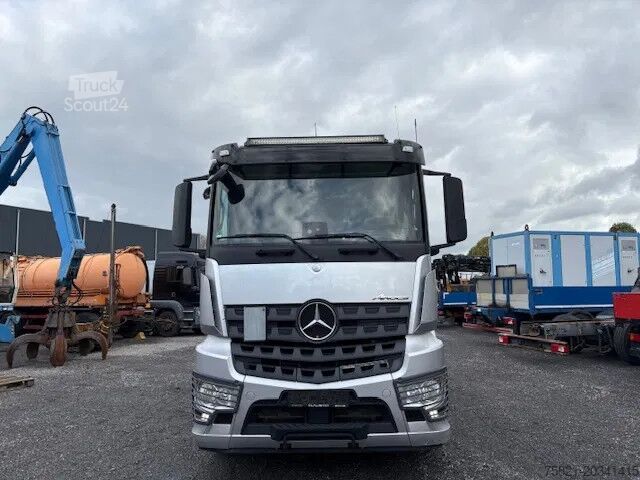 Standaard-SZM Mercedes-Benz Arocs 1843