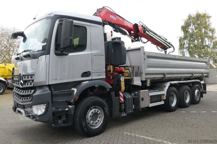 Kipper met kraan Mercedes-Benz Arocs 3643 | 8X4 Tridem | 3 Side Tipper | Fassi...