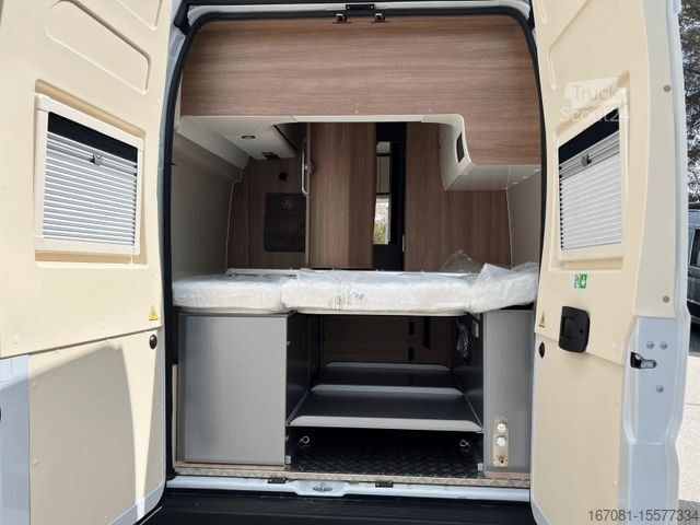 Camper van DREAMER Select Campervan XL Limited Messe-Leipzig-Halle