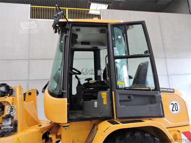 Ładowarka kołowa VOLVO L35G Automatic Greasing