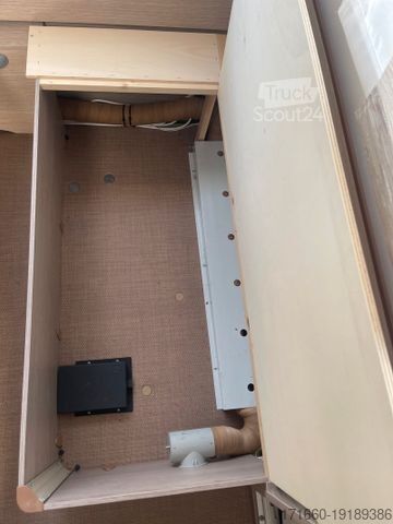 Bivalnik BÜRSTNER Premio Life 415 TK Active Paket