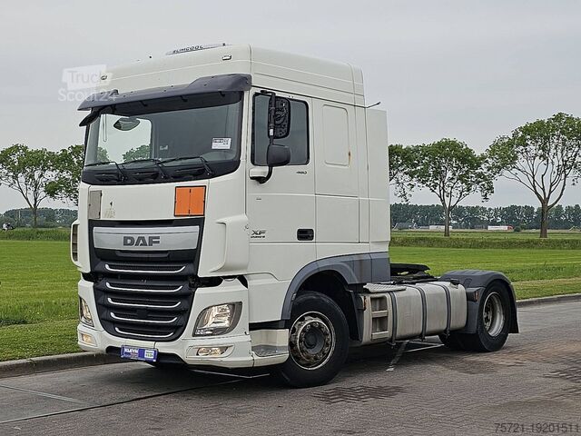 Estándar-SZM DAF XF 460 SPACECAB INTARDER