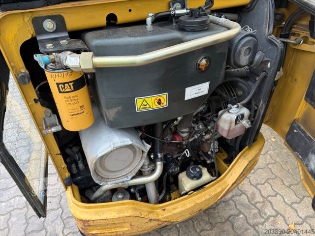 Міні-екскаватор CATERPILLAR 301.8C / 2010 BJ / 3.008 H