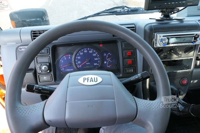 Пикап ван mitsubishi Pfau Rexter A 8000 4x4 DoKa AHK KLIMA Vorbaukehrmaschine