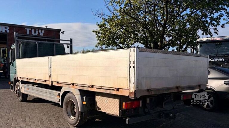 Бортовой грузовик MERCEDES-BENZ Atego 1226 L 4x2 Pritsche Gerüstbaupritsche