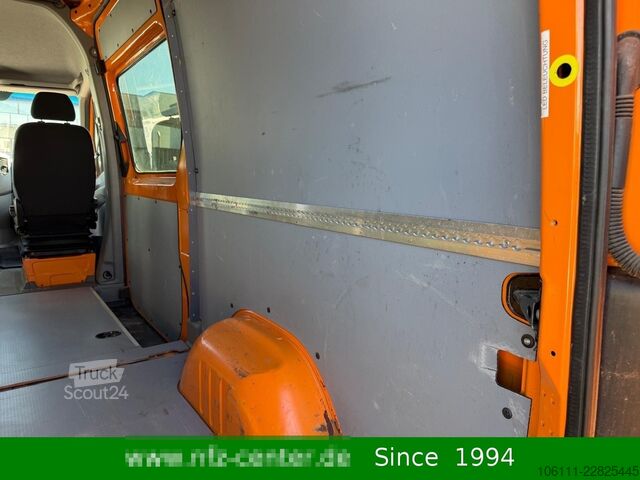 Minibus MERCEDES-BENZ Sprinter 314 CDI Kasten  AHK