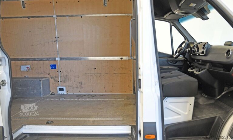 Furgon z wysokim dachem MERCEDES-BENZ Sprinter 317 CDI L2H2 Automatik Klima MBUX#T351