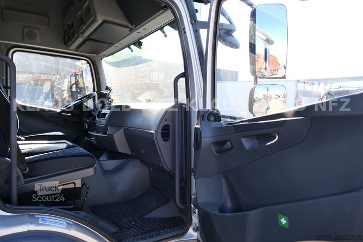 Autonosič MERCEDES-BENZ Atego 1327 geschloss. Autotransp. Euro 6