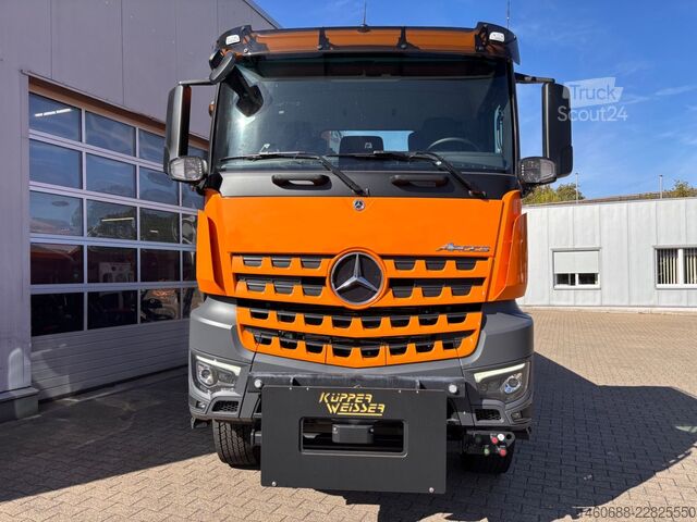 آخر MERCEDES-BENZ Mercedes-Benz Arocs 2240 AK4x4 Kipperfahrgestell