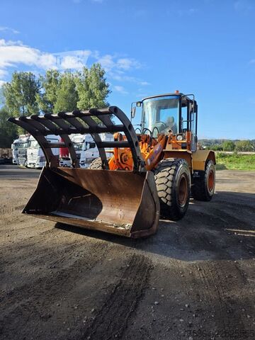 Tekerlekli yükleyici FIAT HITACHI W130