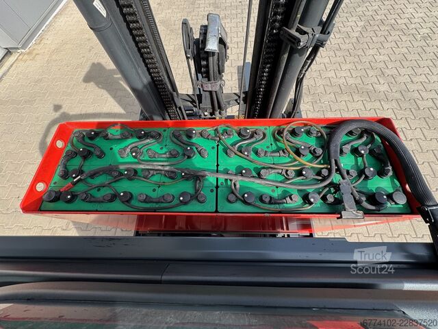 Carrelli retrattili Linde R16G--EK
