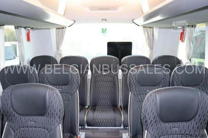 Coach MAN LION'S COACH R08