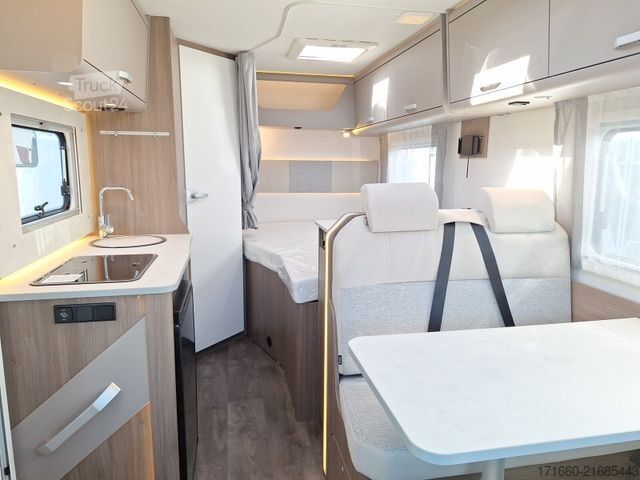 Félintegrált lakóautó CARADO T 135