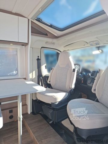 Félintegrált lakóautó CARADO pro+ V 337 Combi 6 E, Automatik