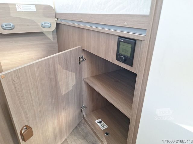 Félintegrált lakóautó CARADO pro+ V 337 Combi 6 E, Automatik