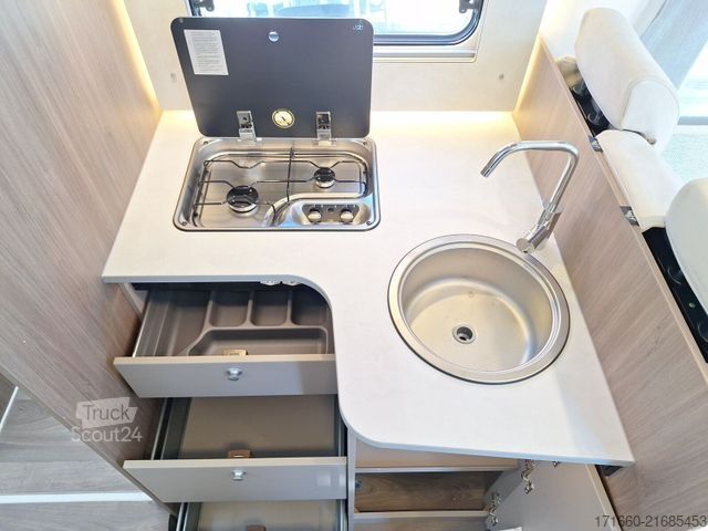 Félintegrált lakóautó CARADO T 447 180 PS|Automatik|Maxi-Chassis