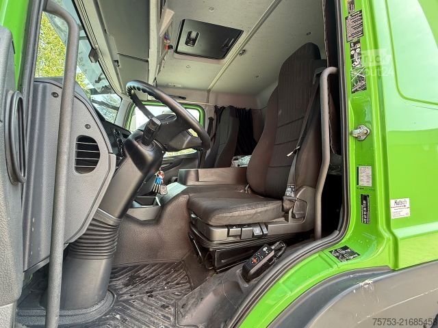 Camion plateau avec bâche MERCEDES-BENZ MB 1624L Atego Tautliner/Lbw, 1 Liege