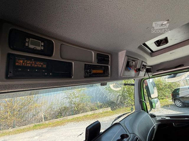 Camion plateau avec bâche MERCEDES-BENZ MB 1624L Atego Tautliner/Lbw, 1 Liege