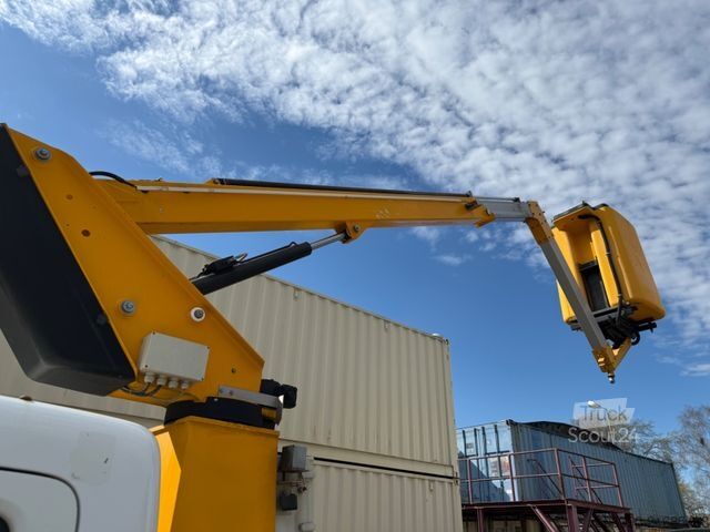 Kamyon üzeri eklemli platform NISSAN Cabstar 32.12 TIME  Arbeitsbühne / 11.6 Meter