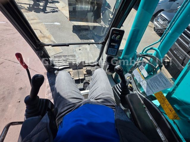 Larvegraver KOBELCO 210 NLC / Oil Quick SW 2 Löffel