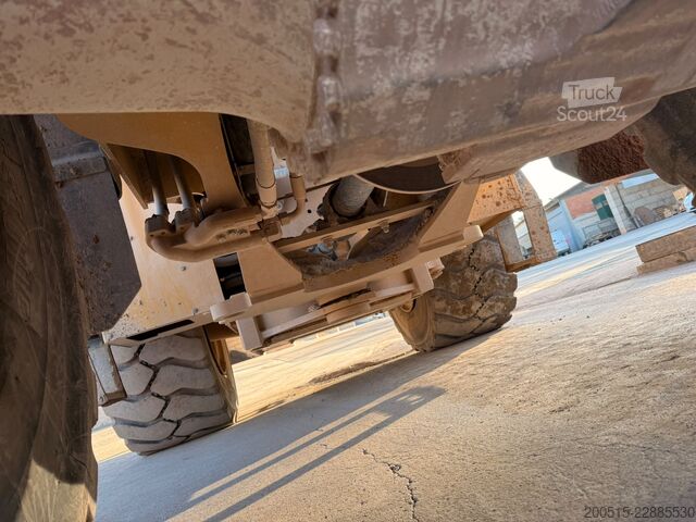 Radlader Caterpillar 972M