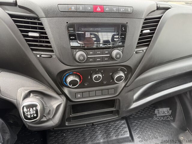 Furgón abierto Iveco DAILY 35-160