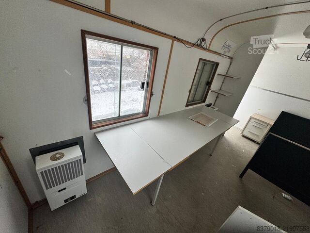 Būvniecības treileris Heinkel B2A6