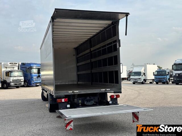 Kamion sa ravnom platformom i ceradom  Atego 1330LL CURTAINSIDER Curtainsider